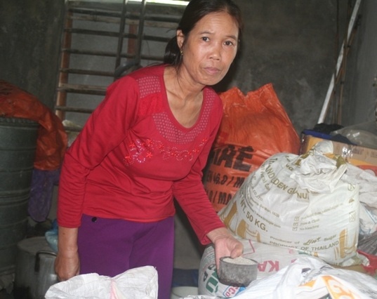 Co giao ve huu meu mao noi ve muc luong khong du song hinh anh