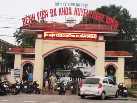 San phu tu vong, benh vien van dong 140 y bac si gop tien ho tro hinh anh