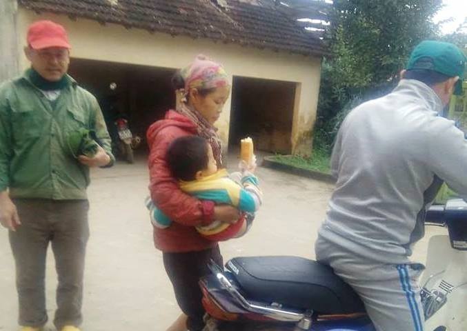 nhập viện nghi đập đầu đạn ảnh 1 nhap vien nghi dap dau dan anh 1