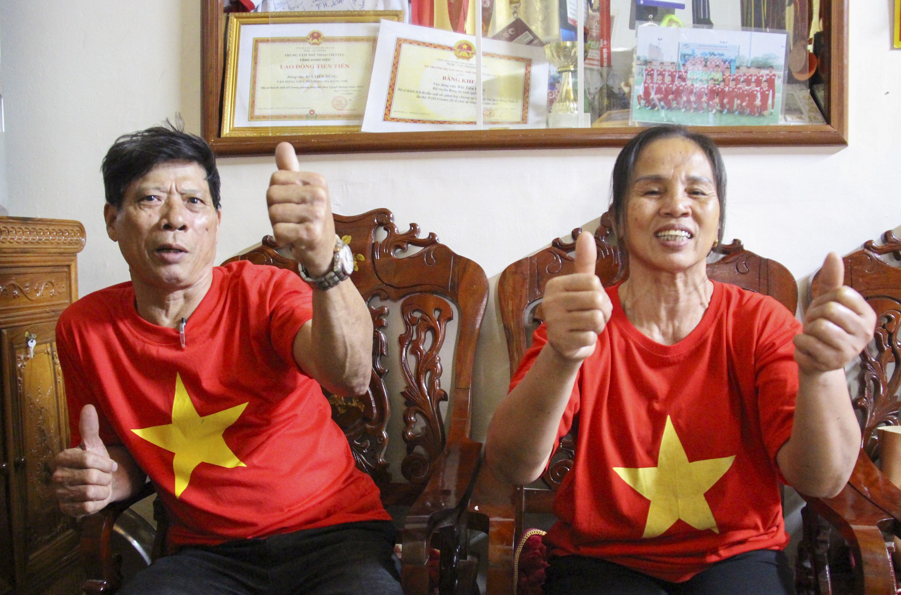 Me trung ve Tien Dung chuc con co suc manh phi thuong hinh anh