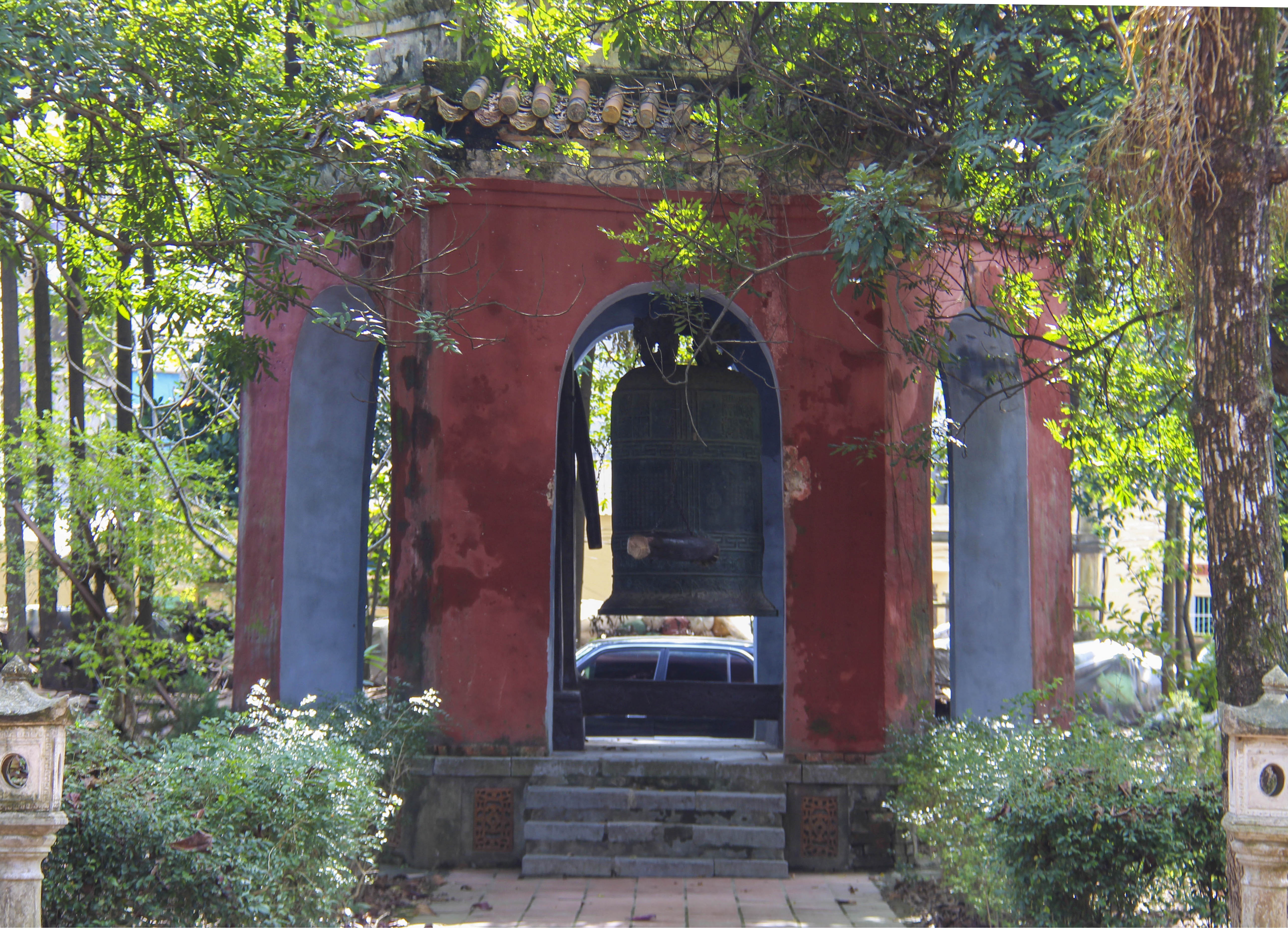 quoc tu trieu Nguyen o Hue anh 2