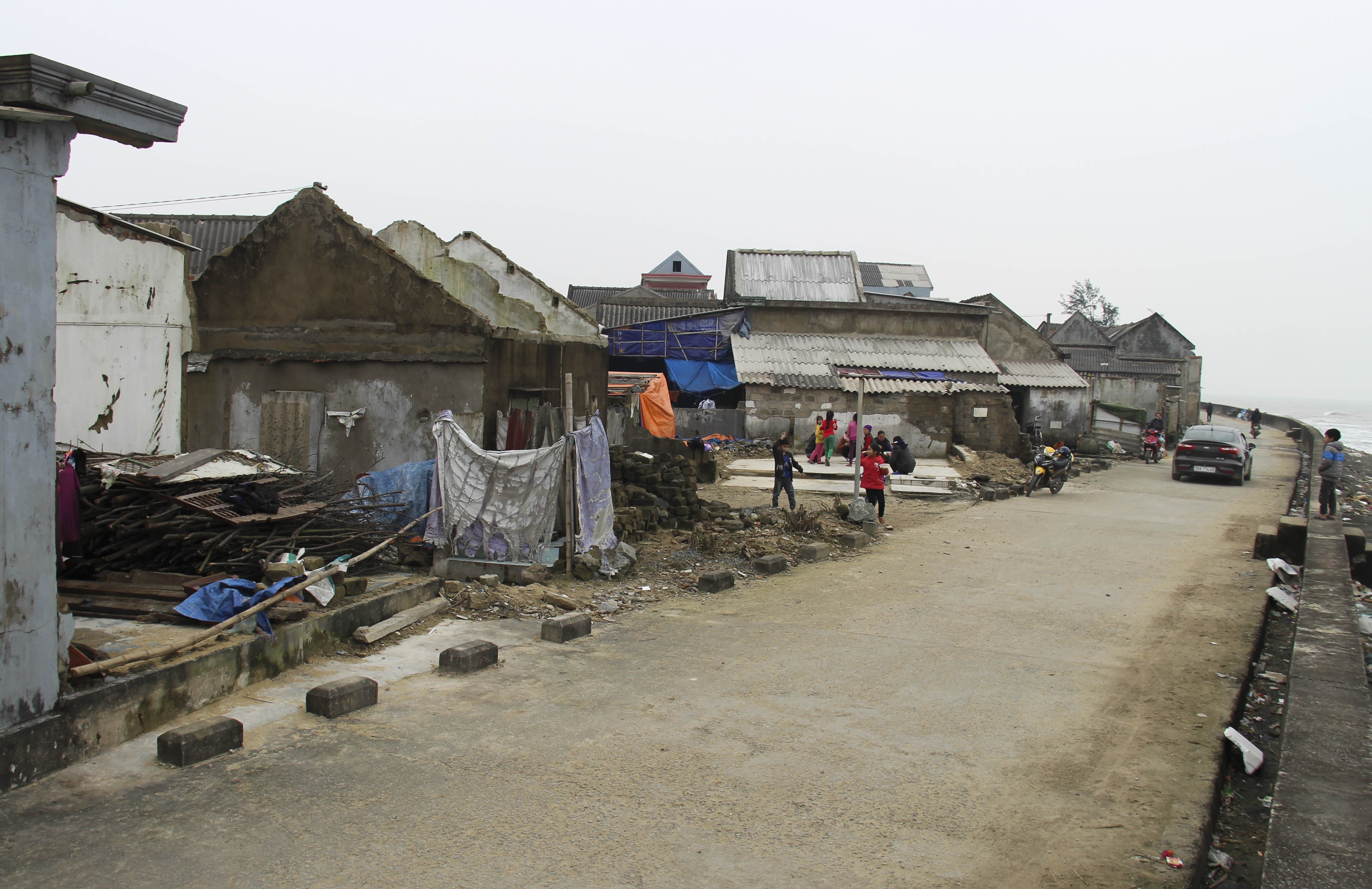 lang chai noi tam di qua lo mat Tet anh 1