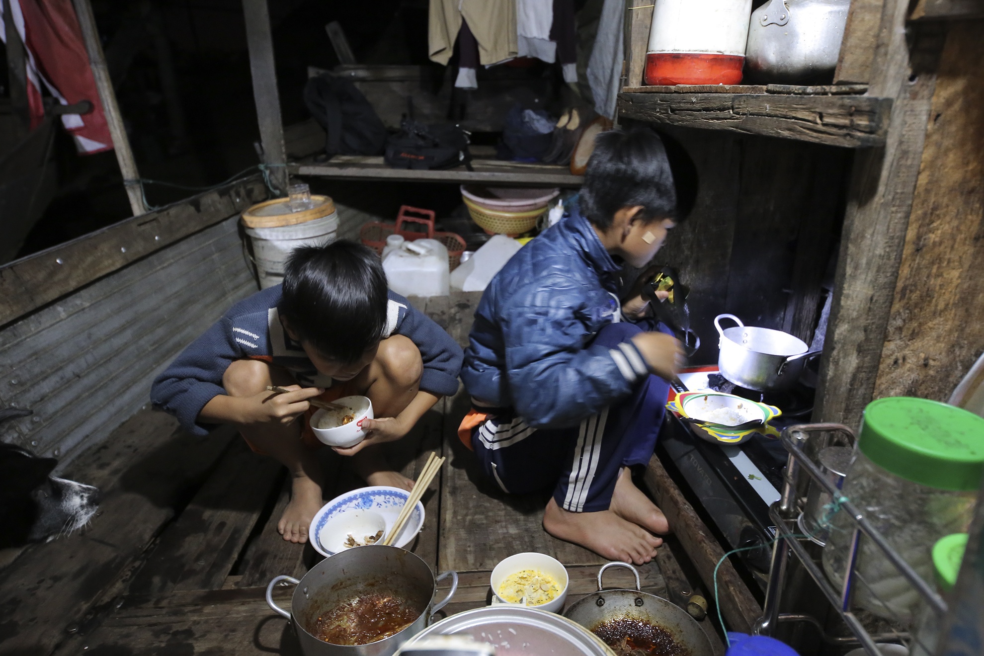 xom van do Thuy Phu mo tet tren bo anh 16