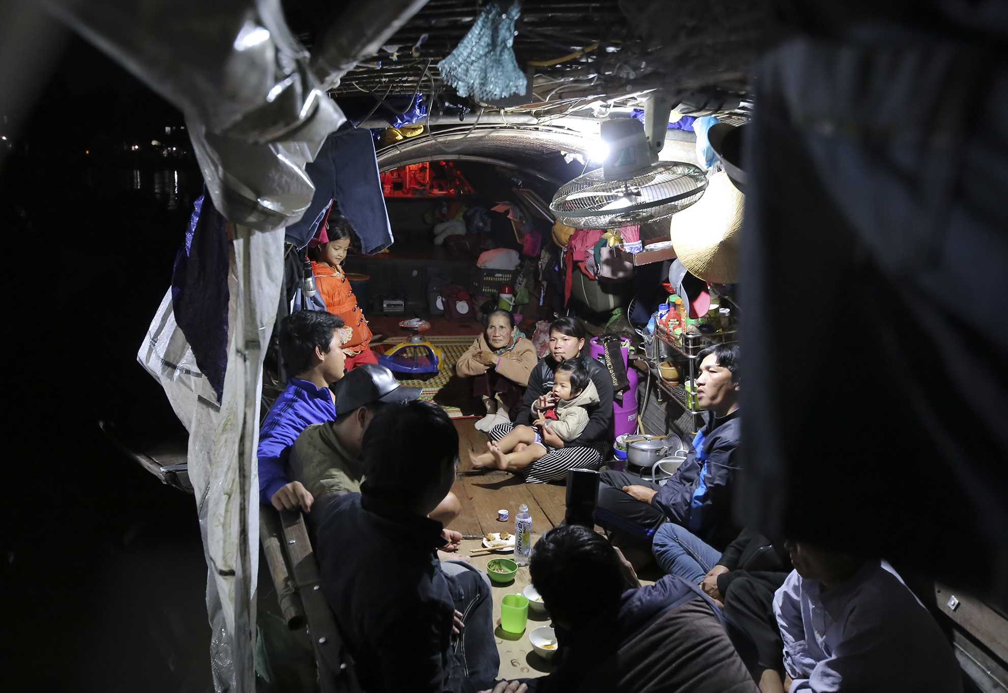 xom van do Thuy Phu mo tet tren bo anh 24