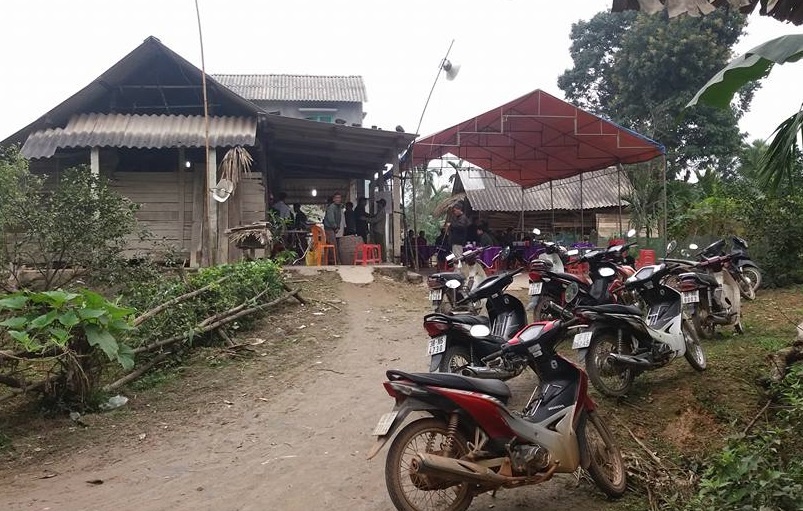 Truy tim nhom thanh nien danh chet nguoi ngay Tet hinh anh