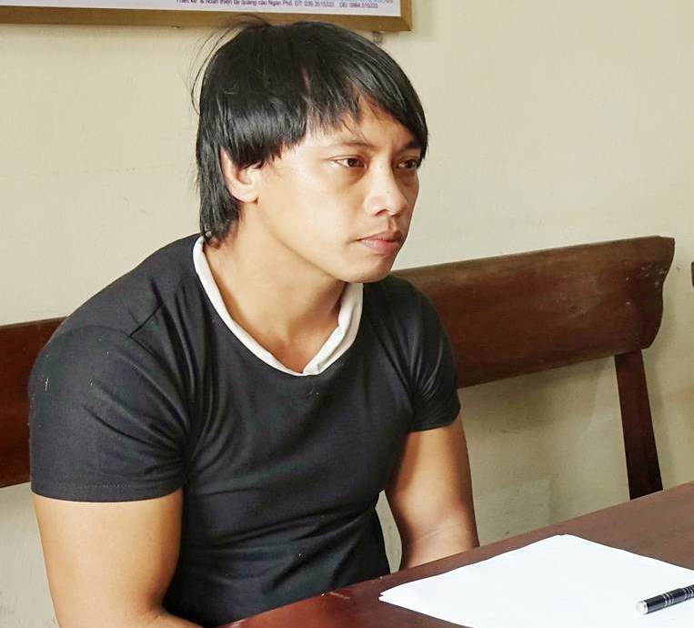 Bi dieu tra trom xe, ga trai khai them vu ban bo cua hang xom hinh anh