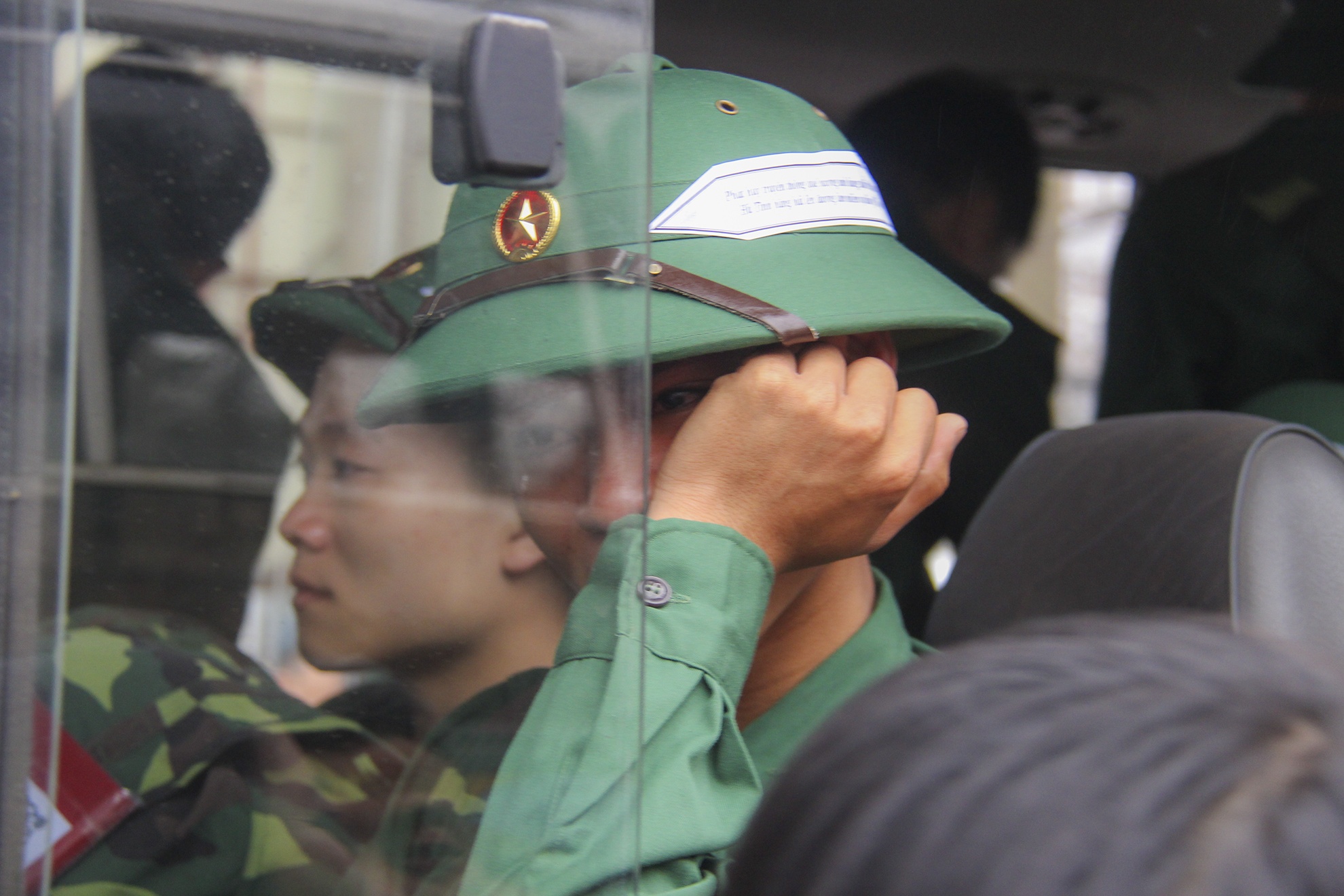 thanh nien Ha Tinh nhap ngu anh 7