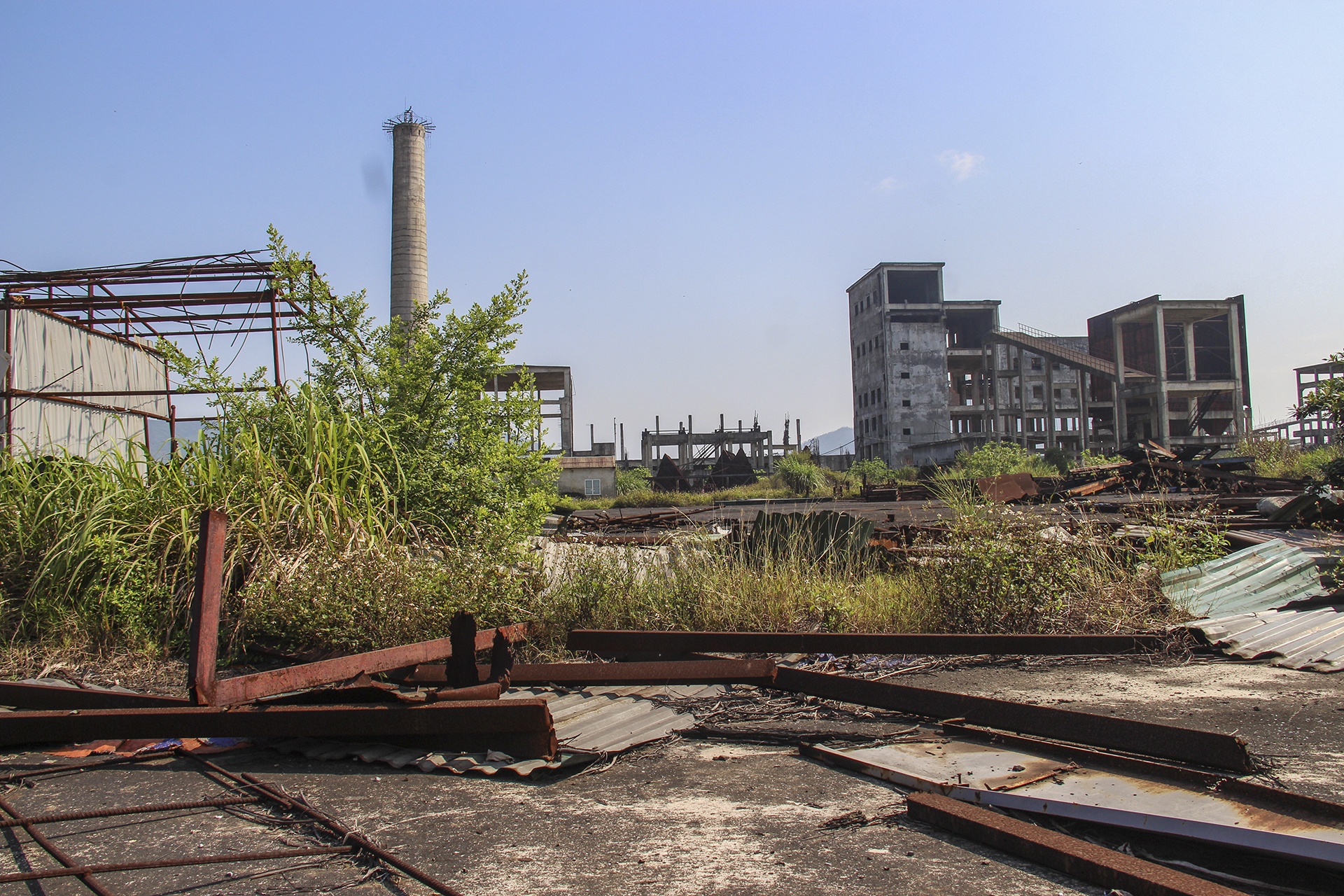 Nghia dia may moc hoang phe cua nha may gang thep 2.000 ty o Ha Tinh hinh anh