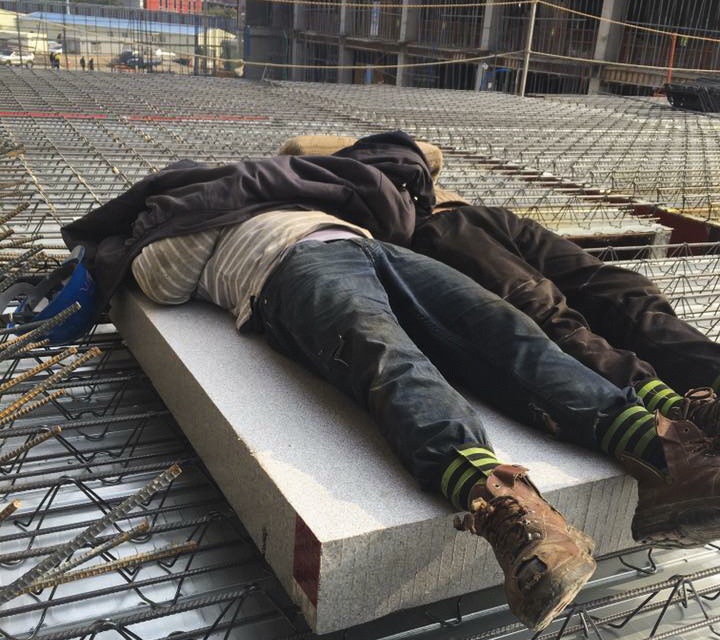 nguoi lao dong cu tru bat hop phap anh 3