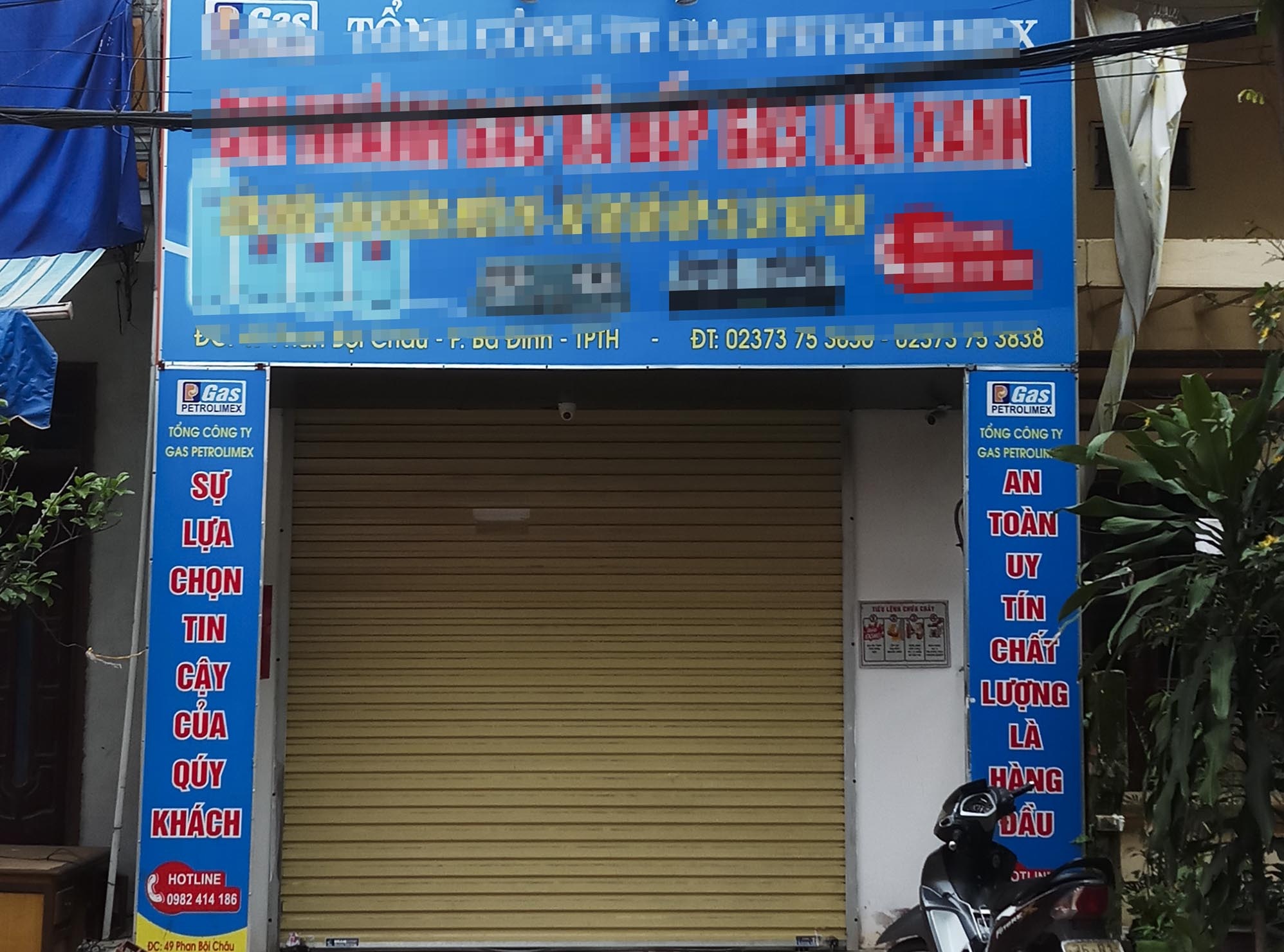 Ke tron truy na dac biet bi bat voi 2 khau sung hinh anh