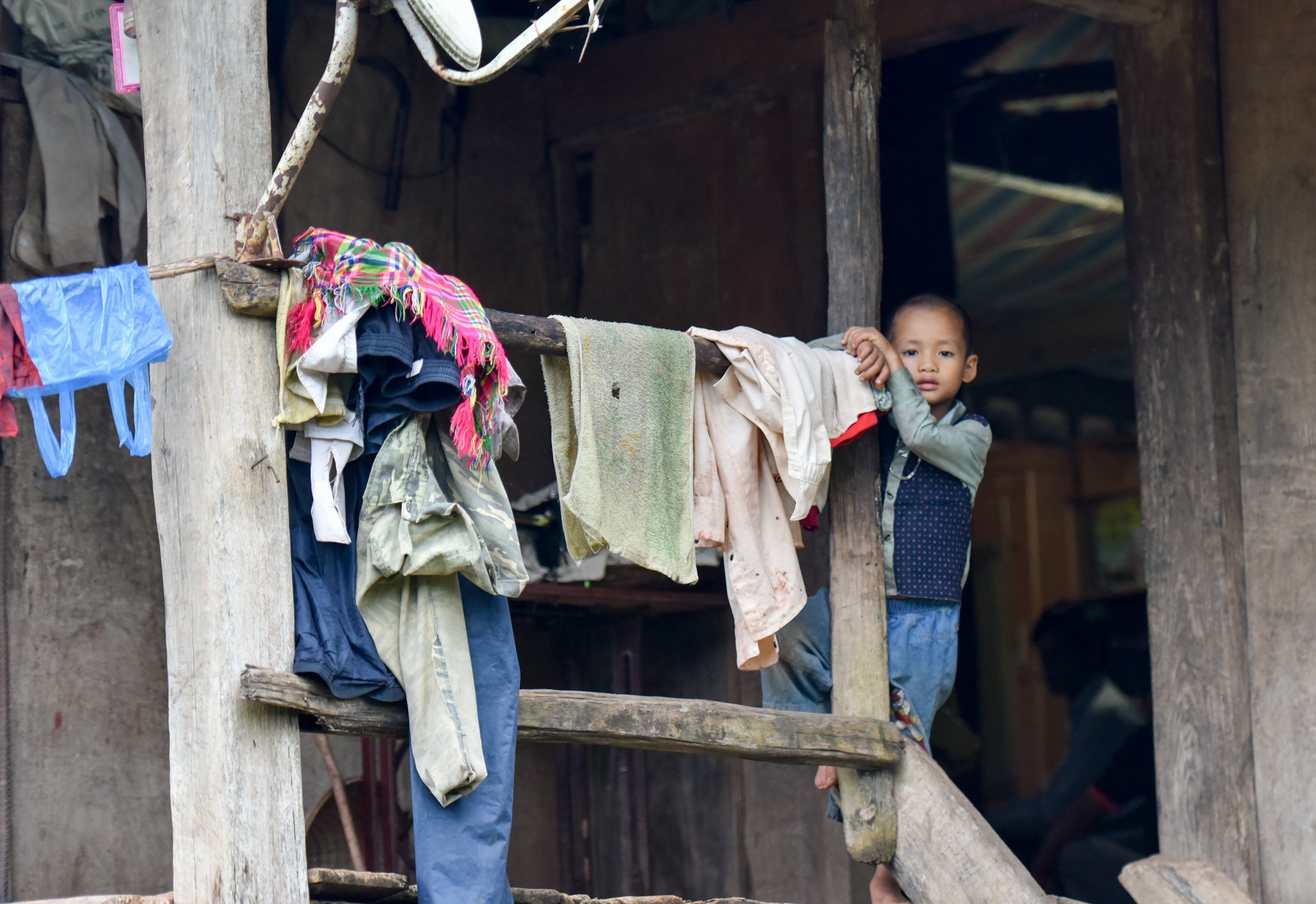 nhiều người mất tích do sạt lở đất ảnh 5 nhieu nguoi mat tich do sat lo dat anh 5