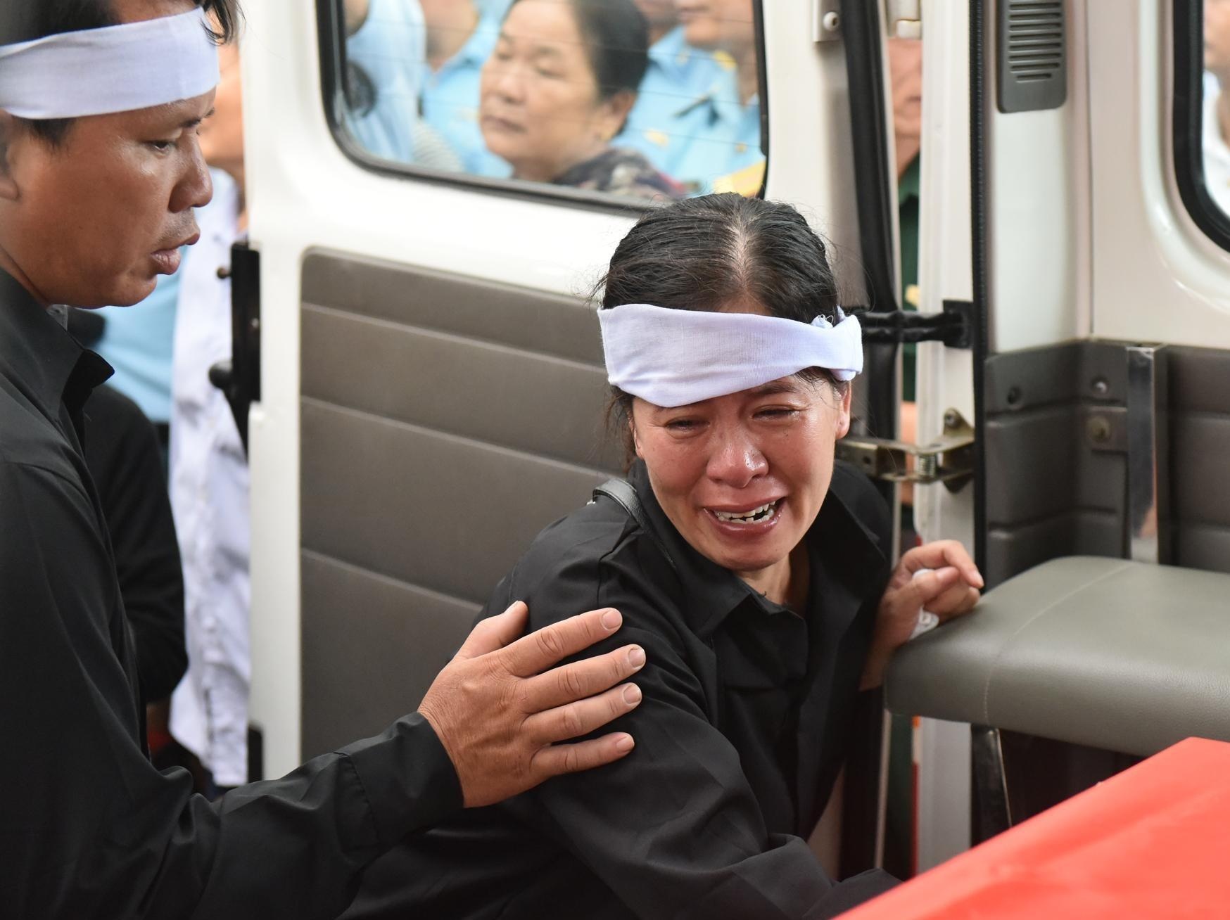 Con phi cong Su-22 gap nan: 'Me oi, bo dau roi?' hinh anh