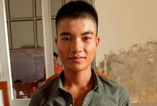 9X trom 10 chi vang ban lay tien mua iPhone hinh anh