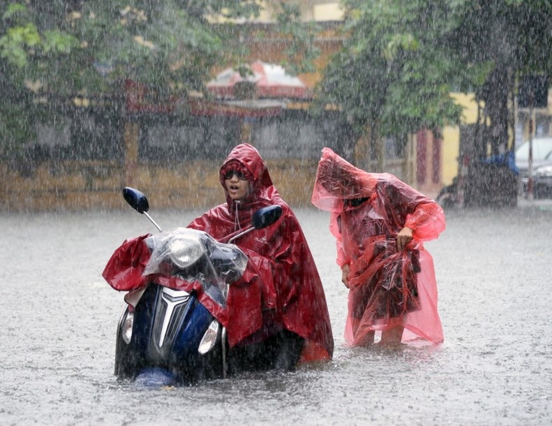 Ap thap co kha nang di chuyen vao vinh Bac Bo hinh anh