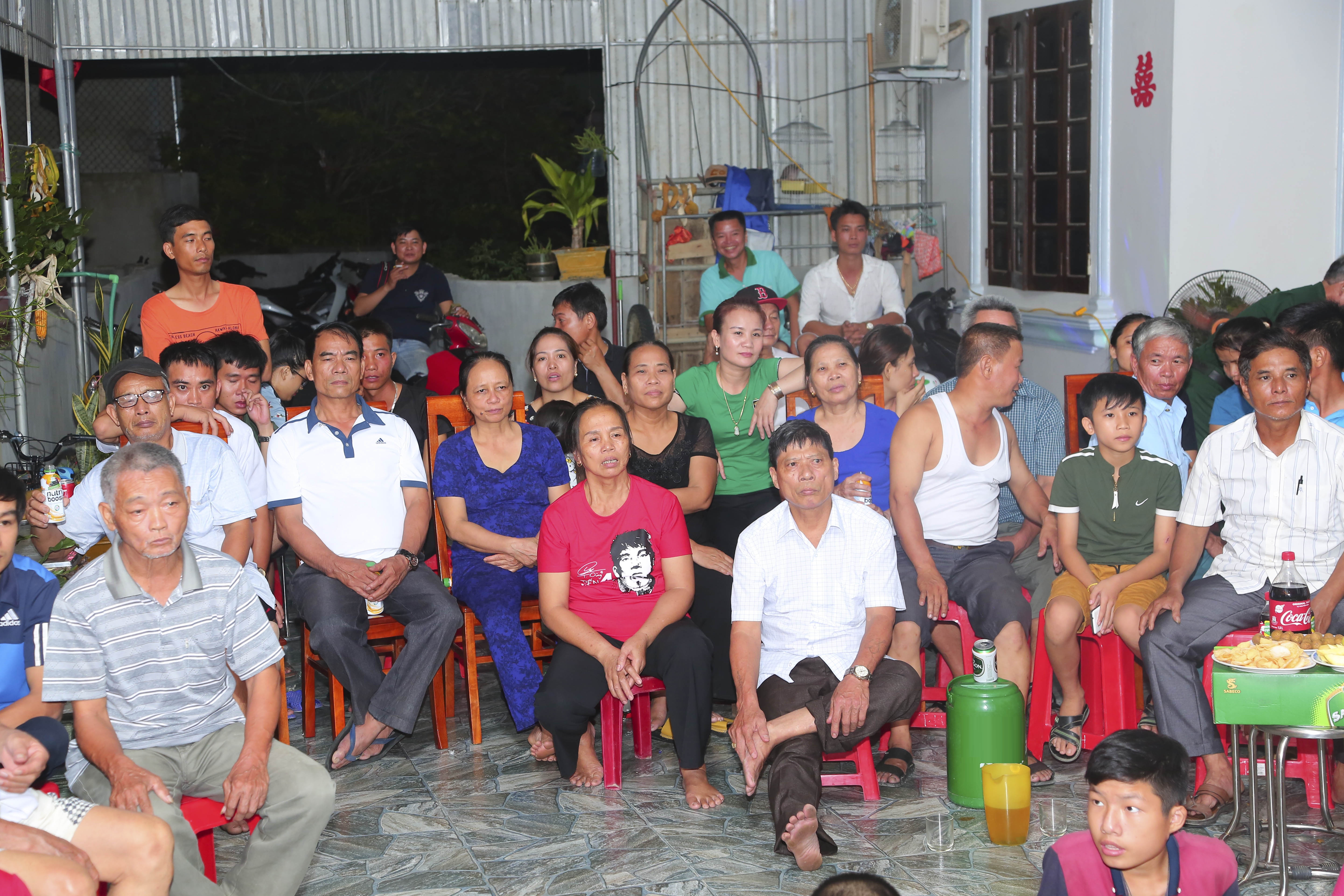 khong khi que nha hau ve Bui Tien Dung anh 10