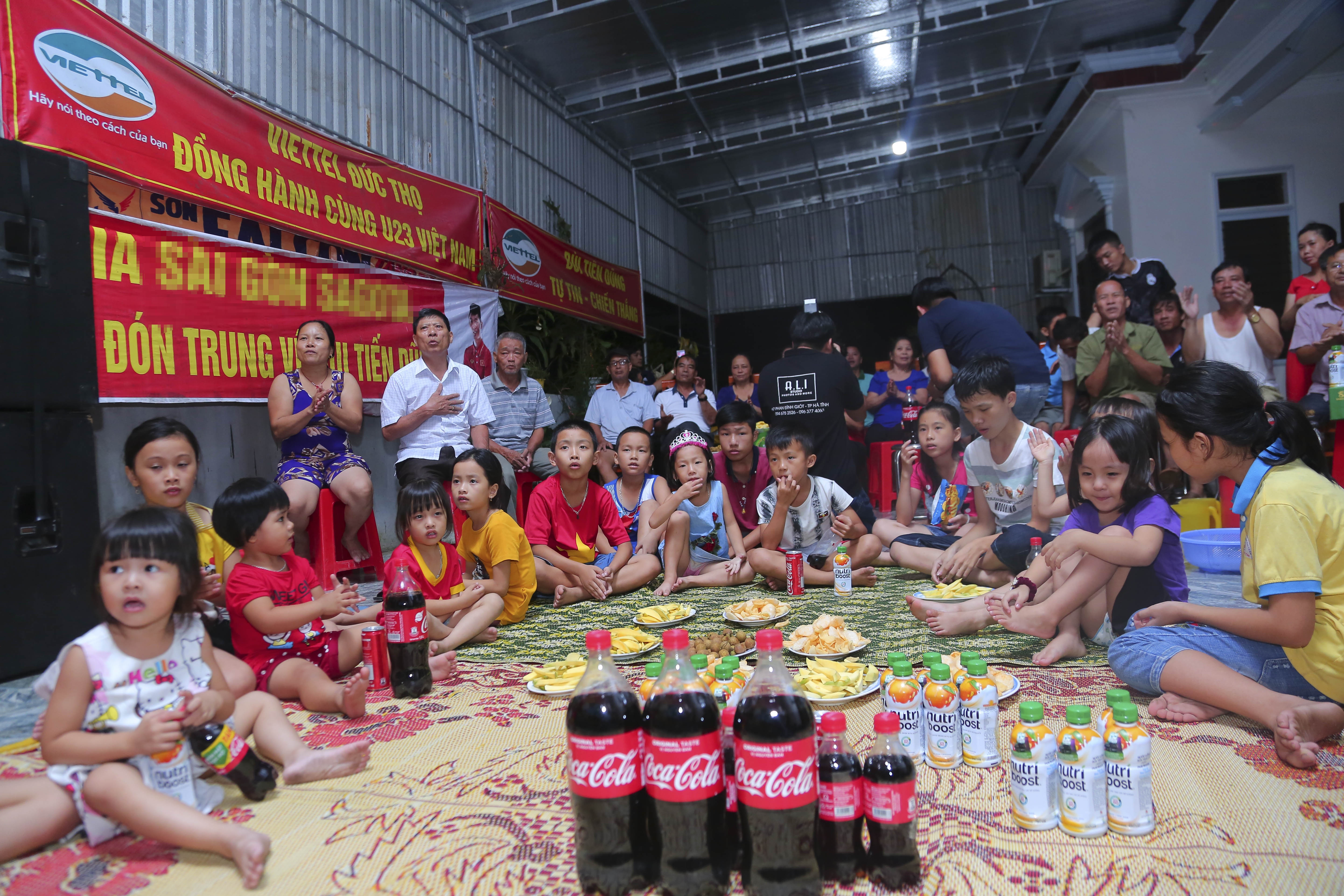 khong khi que nha hau ve Bui Tien Dung anh 1