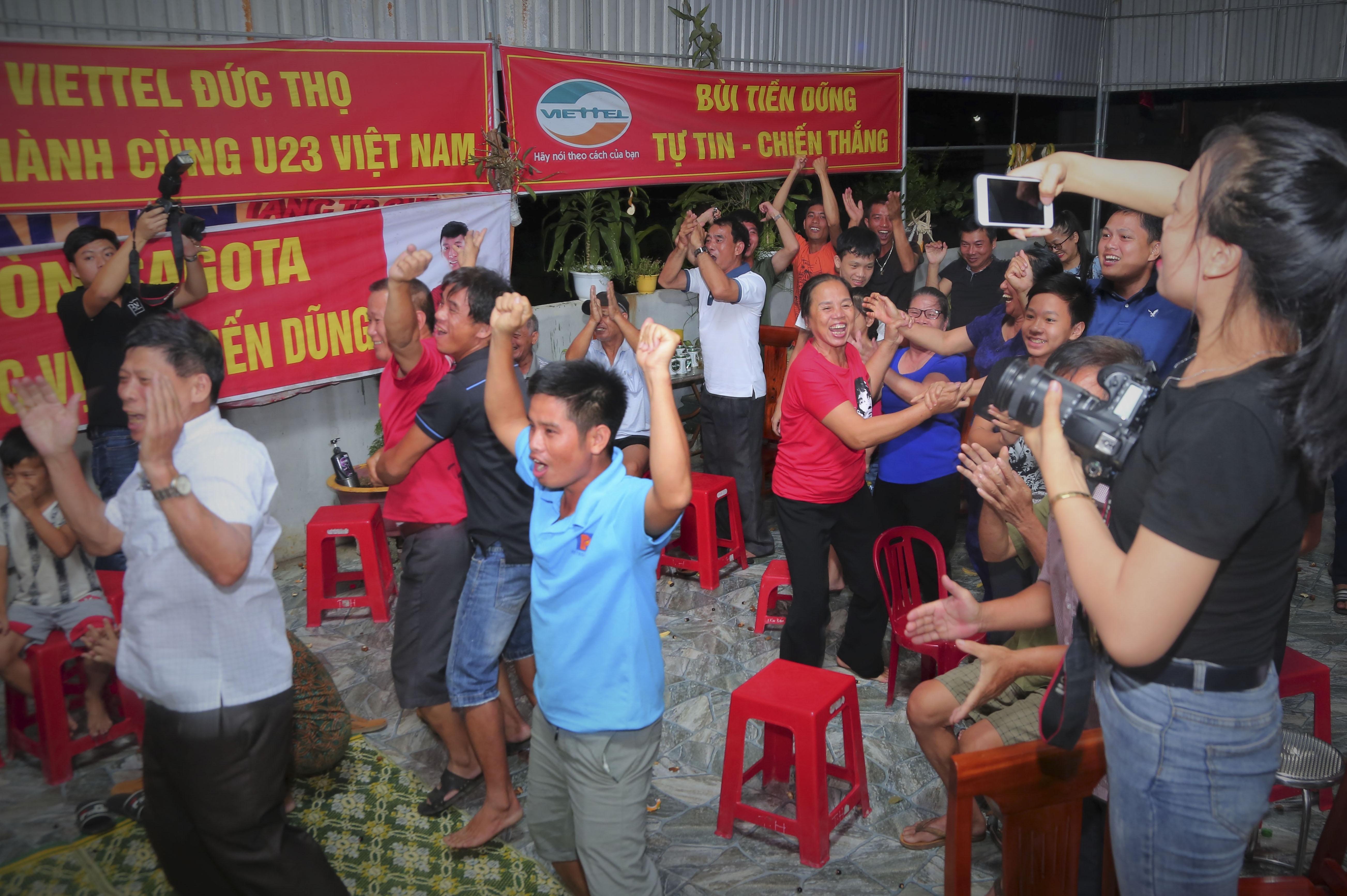 an mung chien thang Olympic Viet Nam anh 1