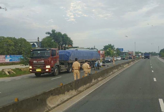 tai nạn xe container ảnh 2 tai nan xe container anh 2