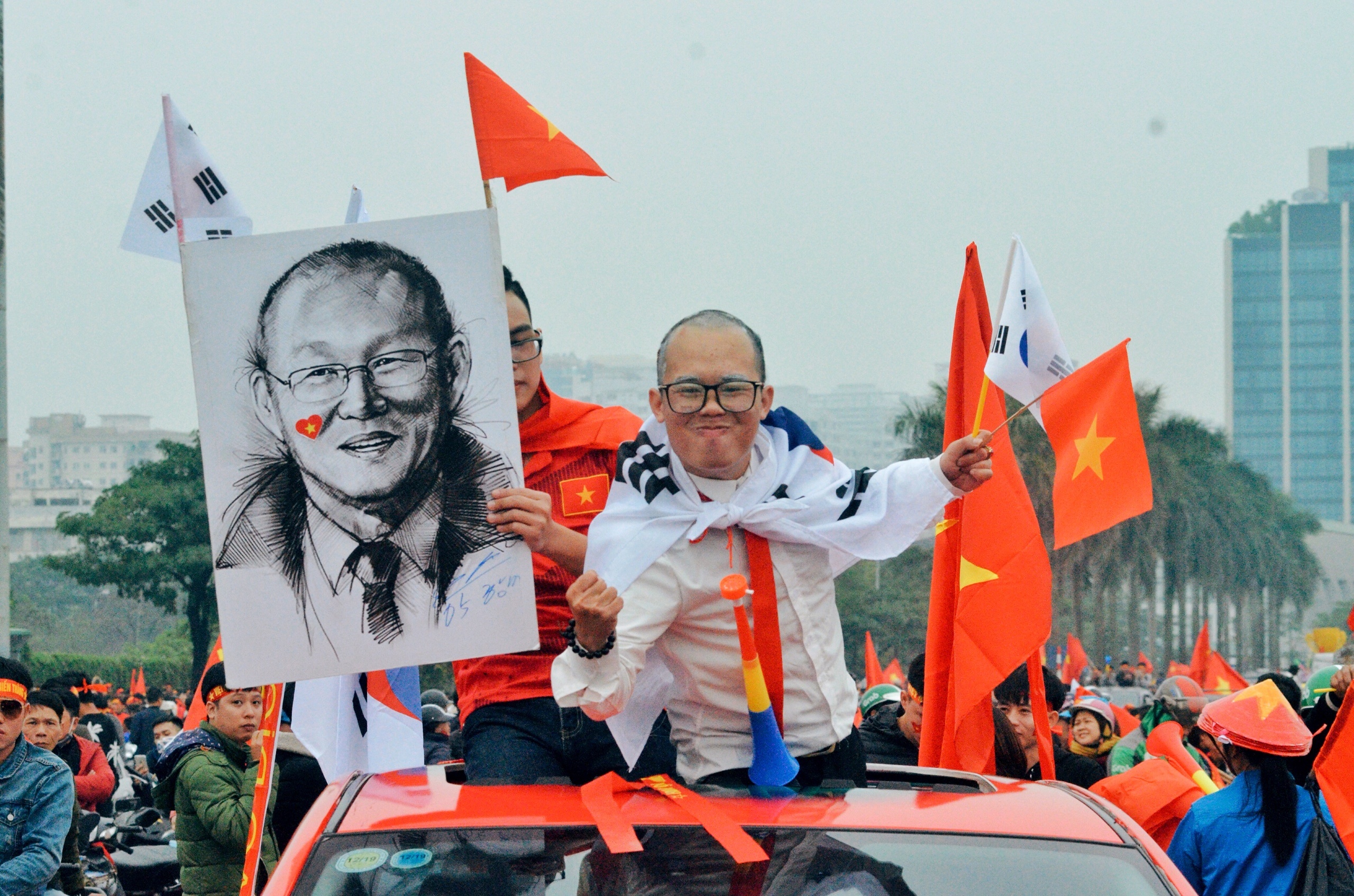 CDV do ve My Dinh ho vang 'Viet Nam chien thang' hinh anh