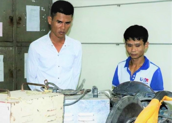 Hai ga trai thuc hien 15 vu trom trong 1 thang hinh anh