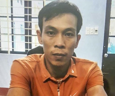 Bat ga trai tong tien canh sat giao thong 140 trieu hinh anh