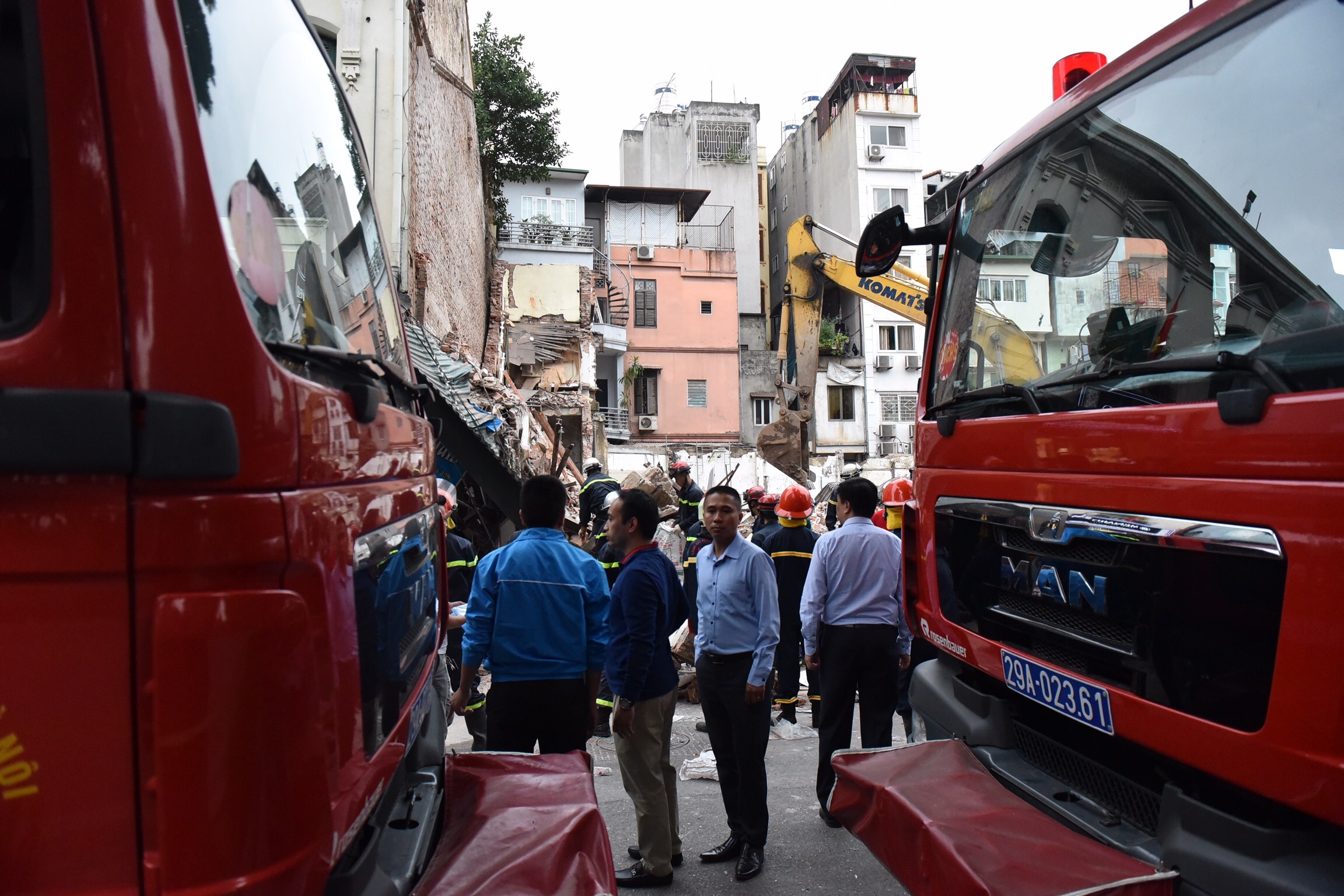 nhà phố cổ sập ảnh 6 nha pho co sap anh 6