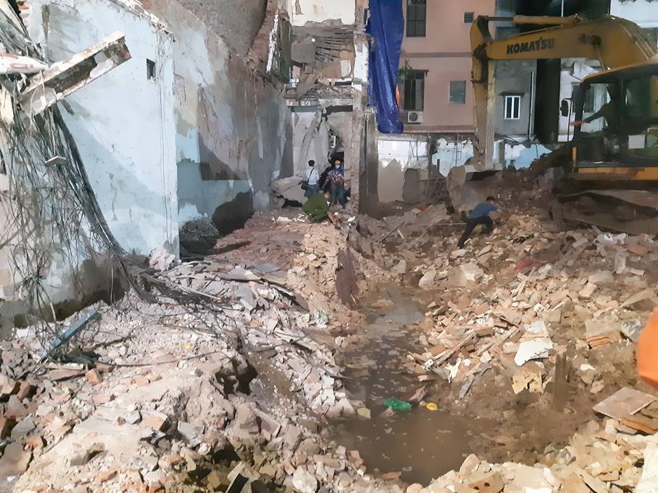 nhà phố cổ sập ảnh 9 nha pho co sap anh 9