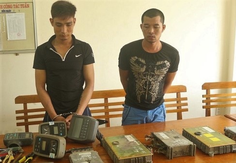 trộm hộp đen xe container ảnh 1 trom hop den xe container anh 1