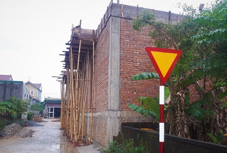 xây nhà lấn chiếm đường ảnh 1 xay nha lan chiem duong anh 1