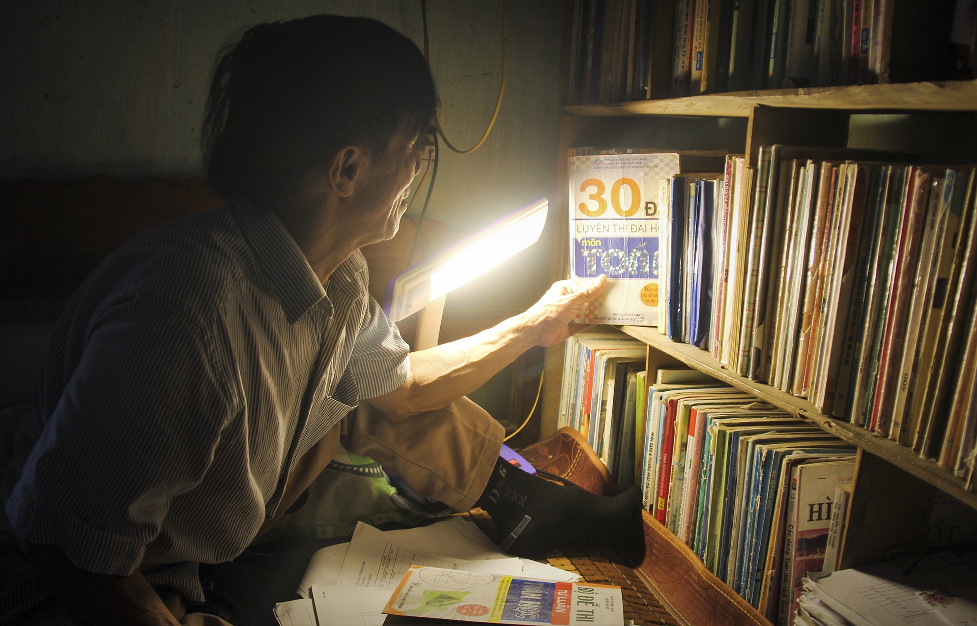 thầy giáo làng khuyết tật ảnh 10 thay giao lang khuyet tat anh 10