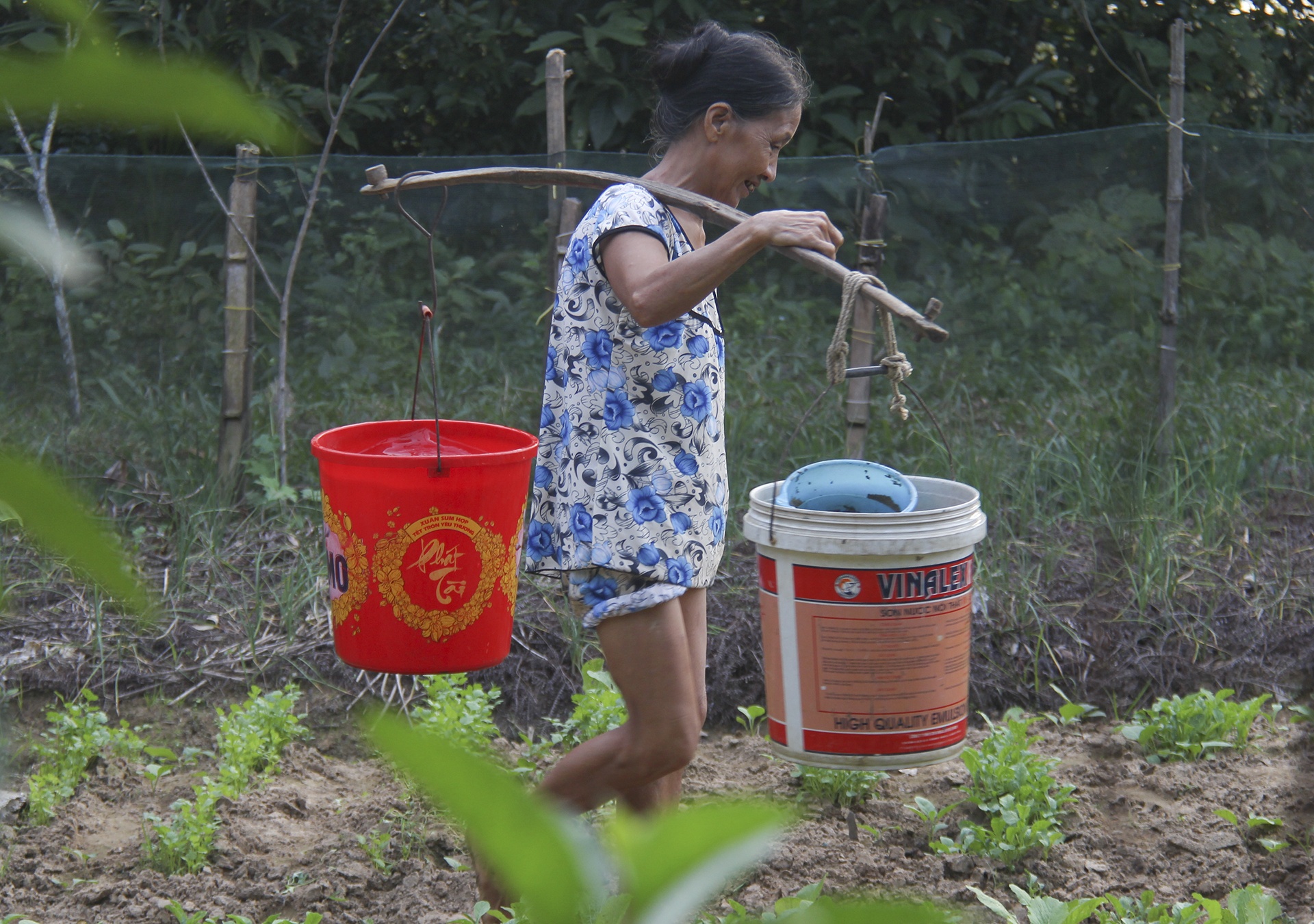 thầy giáo làng khuyết tật ảnh 6 thay giao lang khuyet tat anh 6