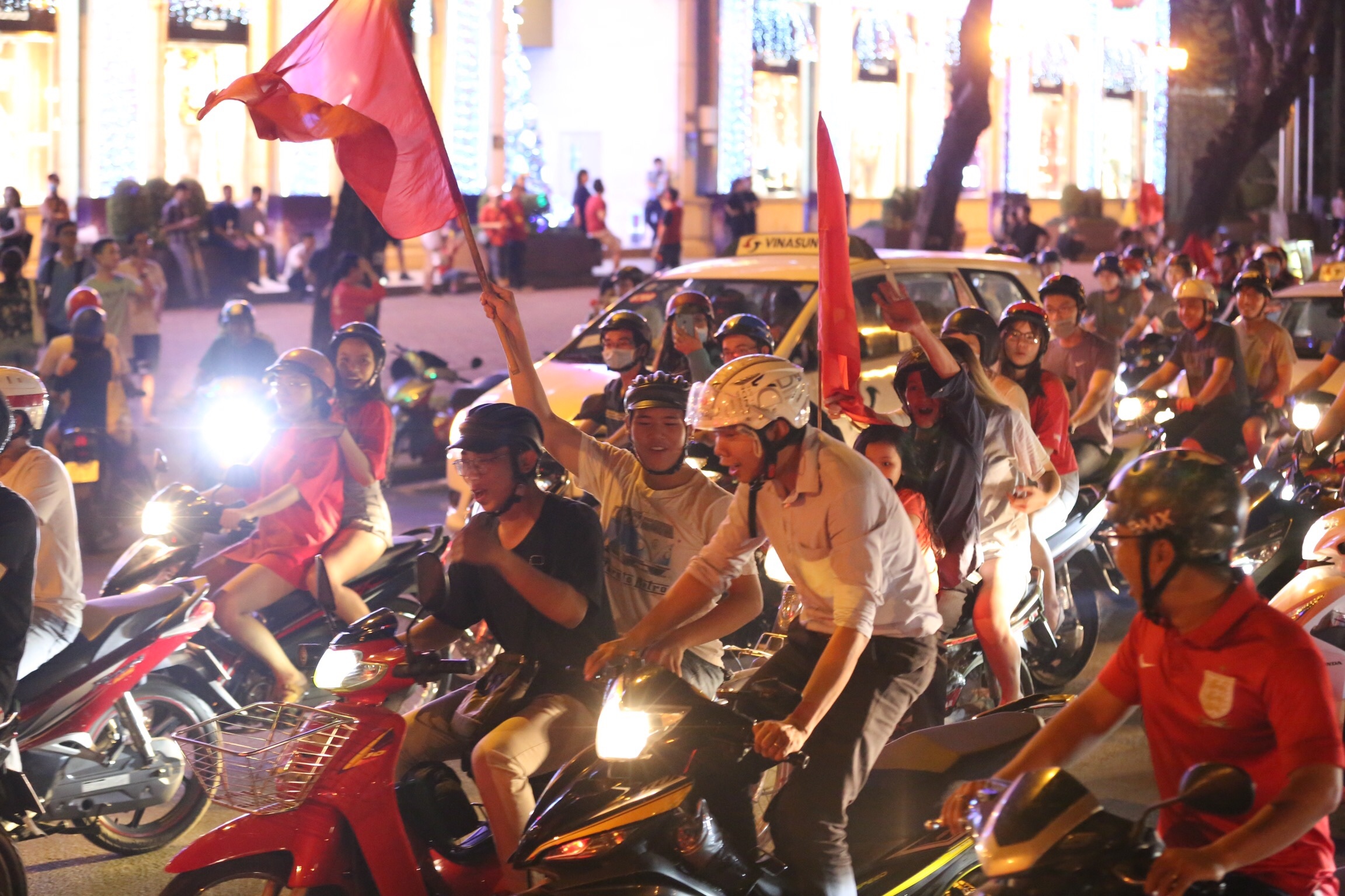 CDV an mung chien thang Viet Nam anh 8