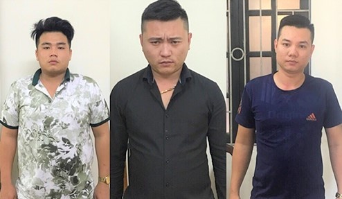 Bat ba thanh nien o dat Cang mo dich vu cho vay nang lai hinh anh