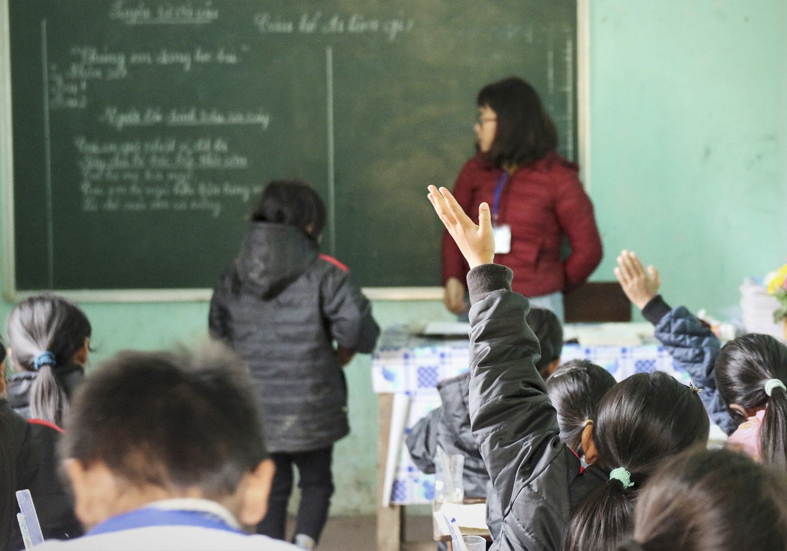 Giao vien mat an, ngu vi lo kiem tra nang luc boi duong chuyen mon hinh anh
