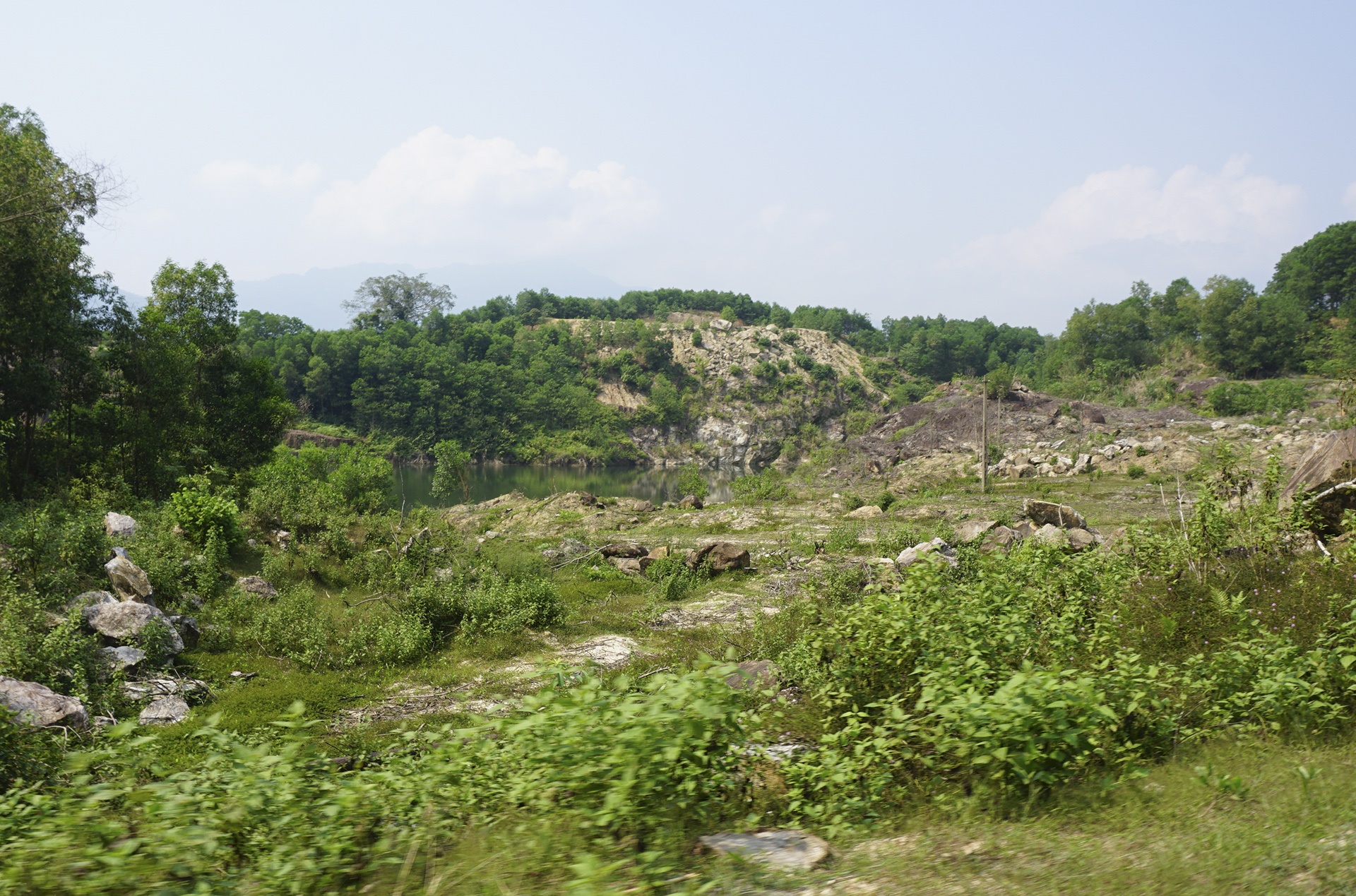 thủ phủ đá đỏ Quỳ Châu ảnh 5 thu phu da do Quy Chau anh 5