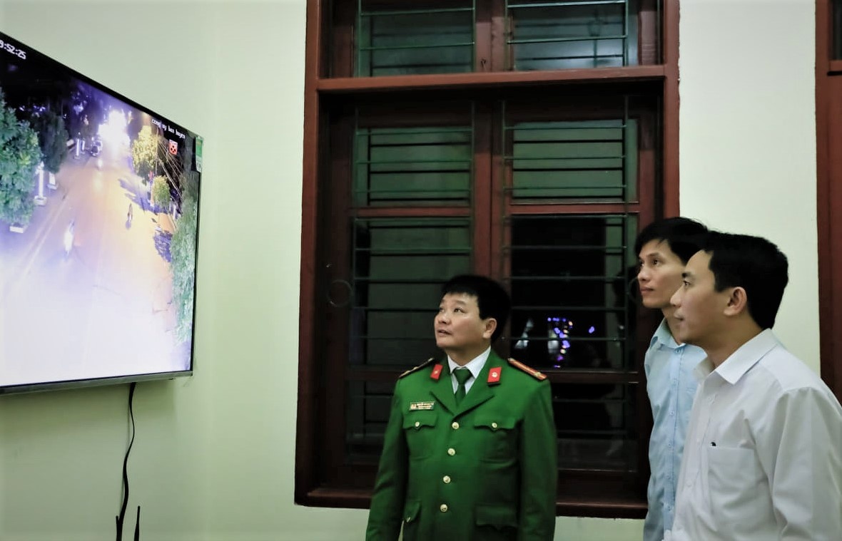 phao no dem giao thua anh 2