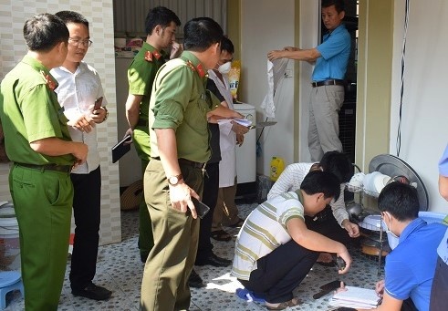 Chong sat hai vo anh 1