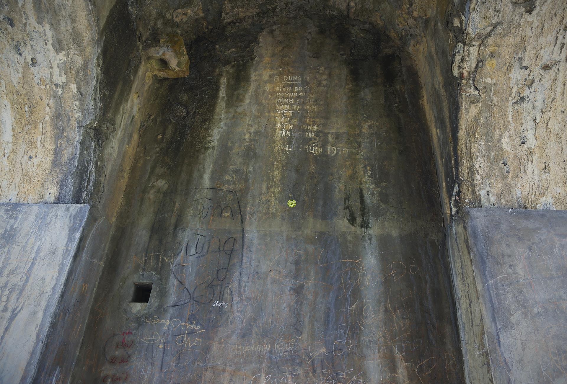 hoanh son quan tren day deo Ngang anh 11