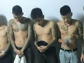5 thanh nien thue khach san mo 'tiec ma tuy' hinh anh