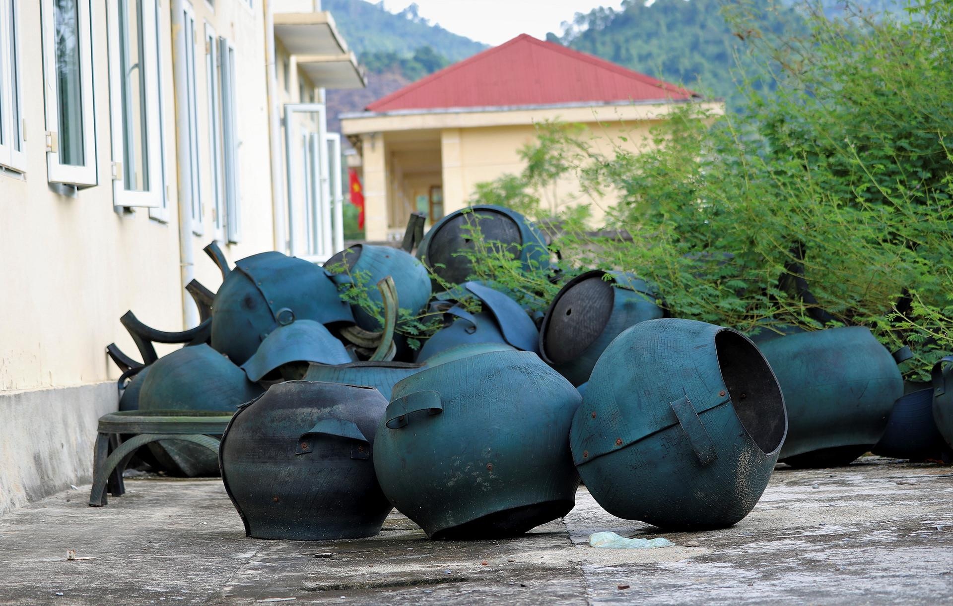 Trường học tiền tỷ bỏ hoang ảnh 13 Truong hoc tien ty bo hoang anh 13