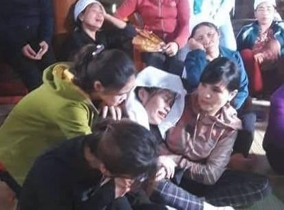 Xem xet dac cach tot nghiep cho nu sinh xin bo thi ve chiu tang bo hinh anh