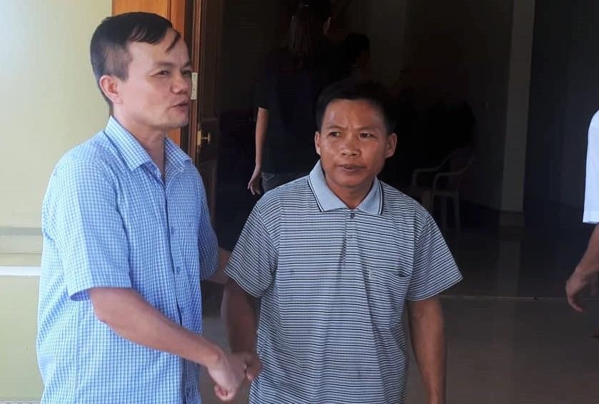 bé sơ sinh bị bác sĩ kéo đứt đầu ảnh 2 be so sinh bi bac si keo dut dau anh 2