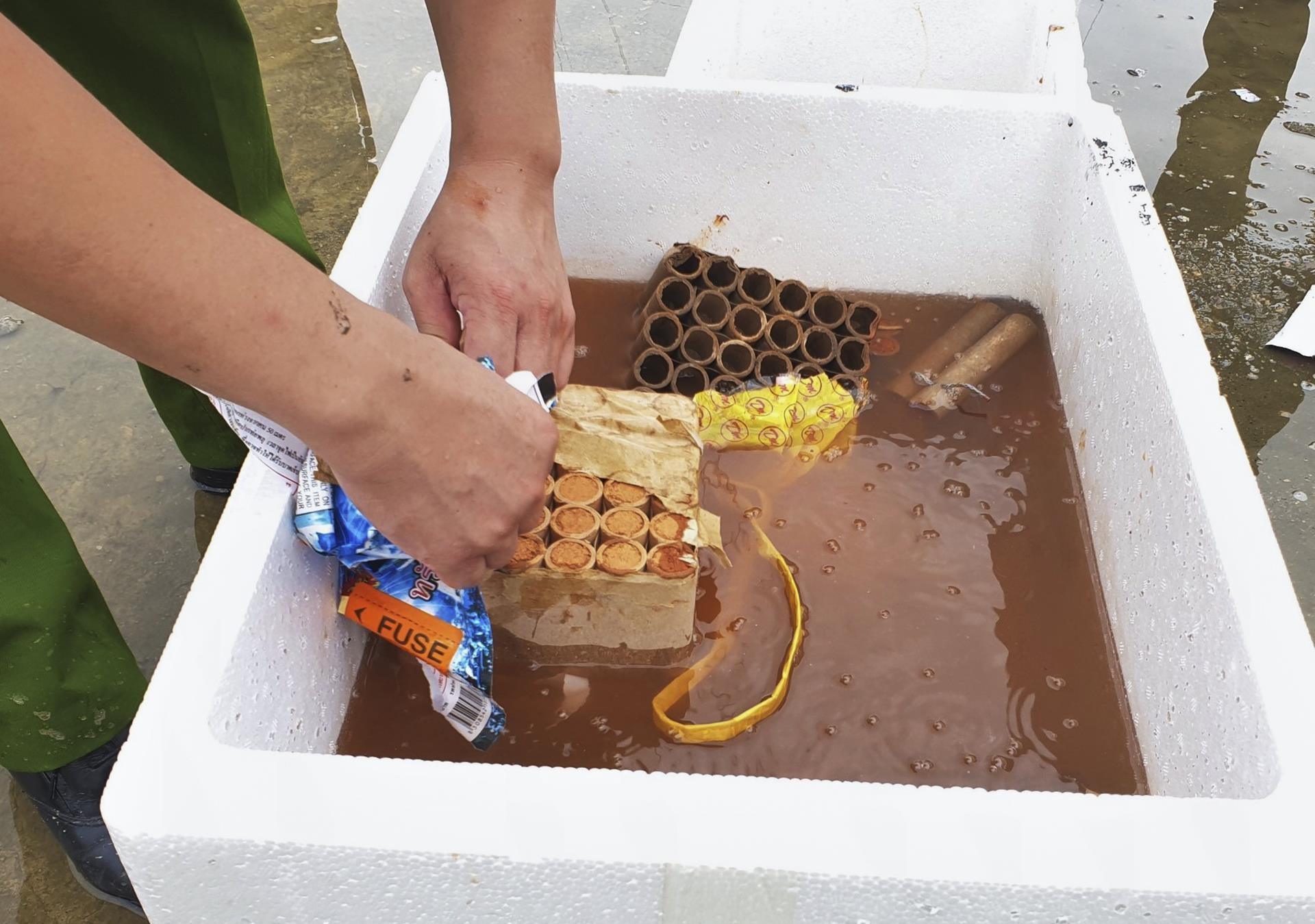 tieu huy vu khi nong anh 9