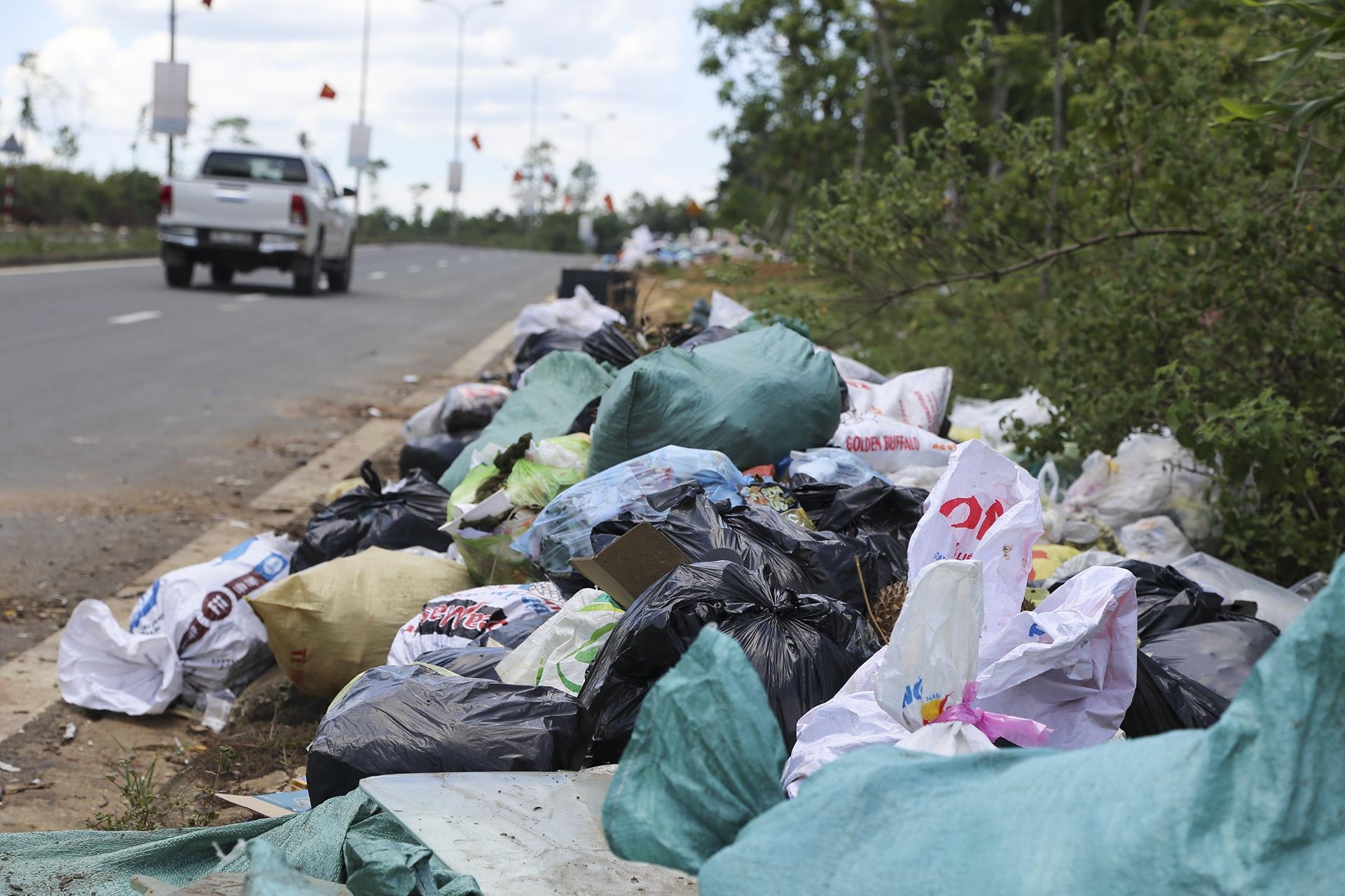 rac ngap pho huyen o Ha Tinh anh 1
