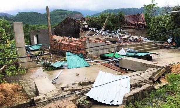 lốc xoáy làm tốc mái nhà ảnh 1 loc xoay lam toc mai nha anh 1