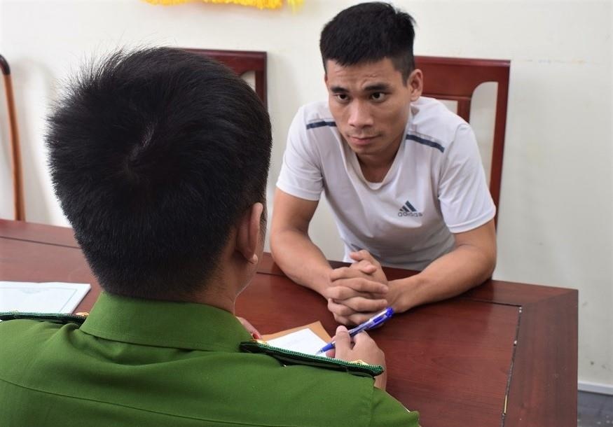 Gay tai nan roi bo tron, tai xe bi bat khi dem oto di sua hinh anh