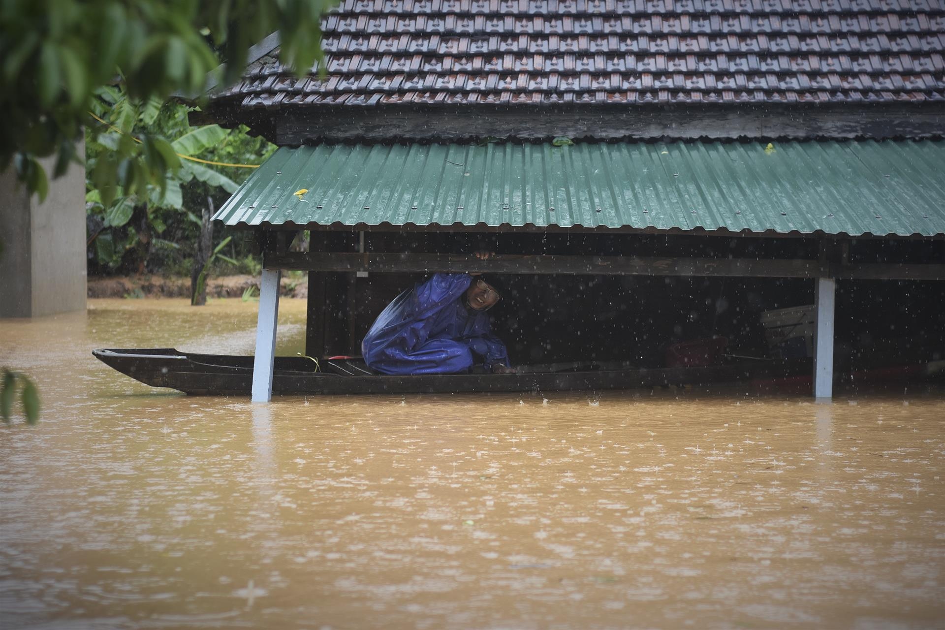 mưa lũ ở miền Trung ảnh 1 mua lu o mien Trung anh 1