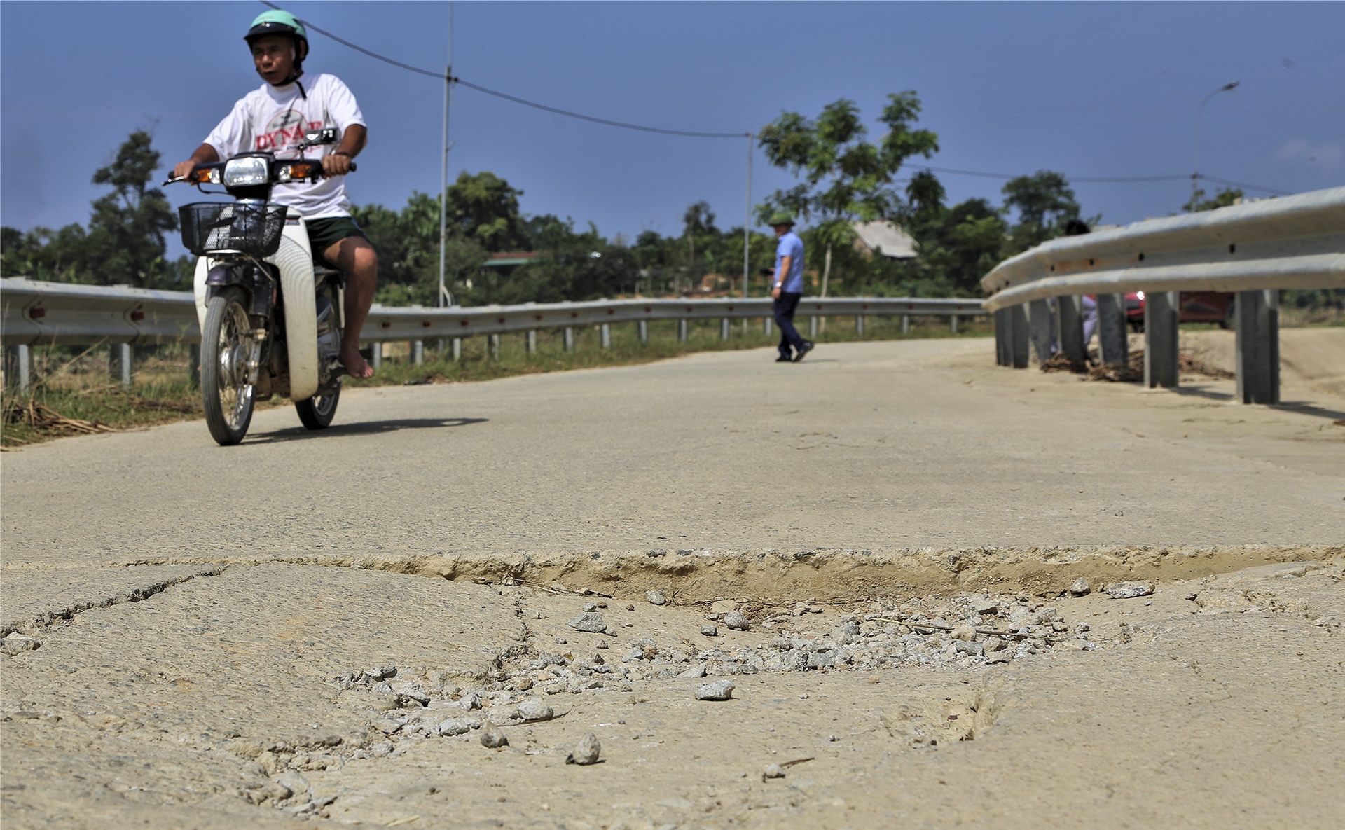 duong thoat lu tan hoang anh 9