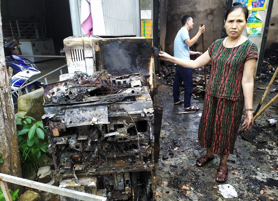 chay thiet bi dien anh 1