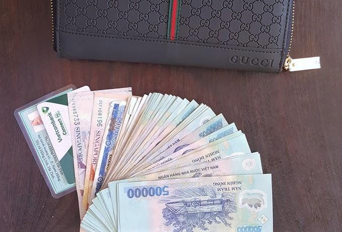 Hai phu nu tra hon 20 trieu cho nguoi danh roi hinh anh